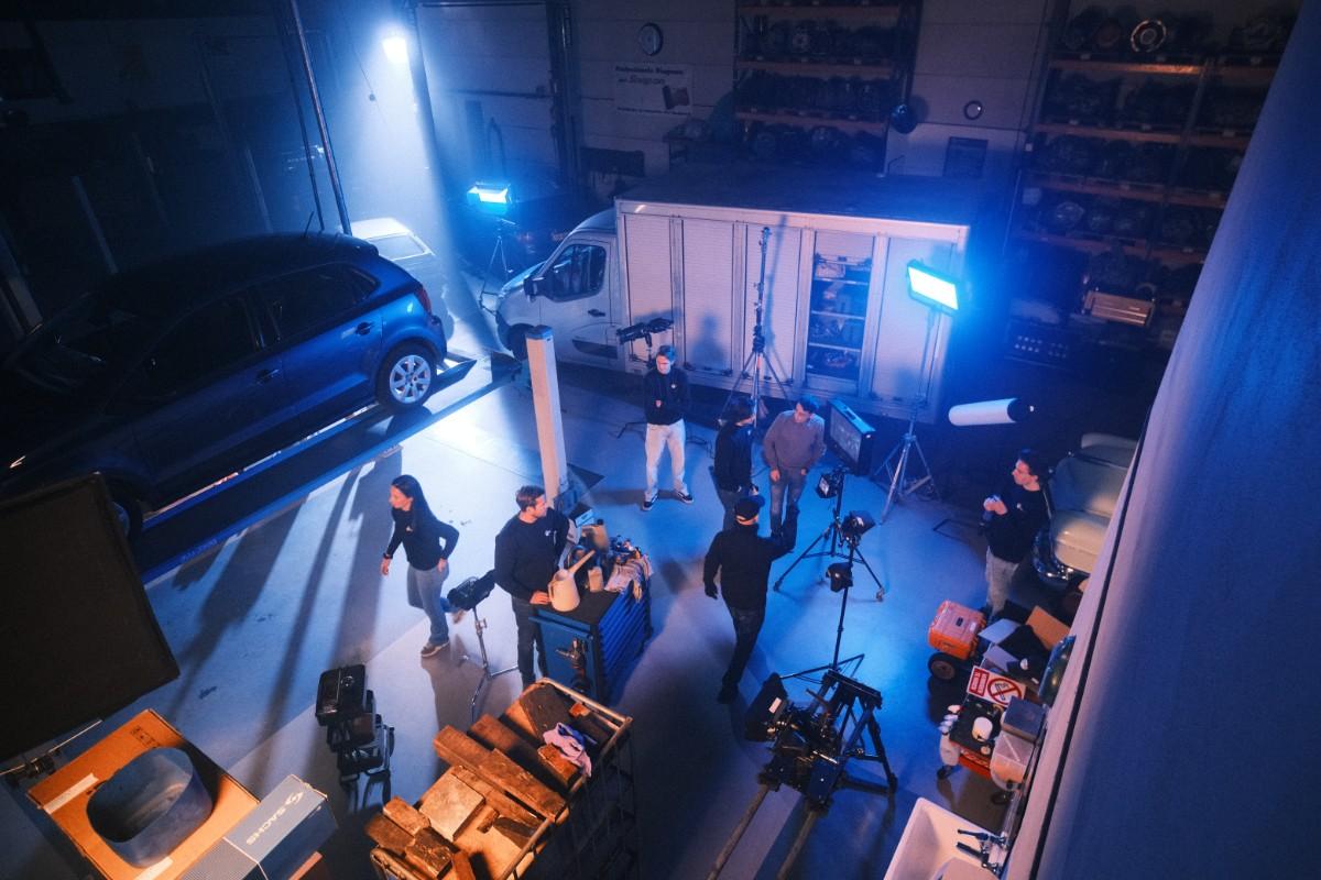 Van Leeuwen Media Still